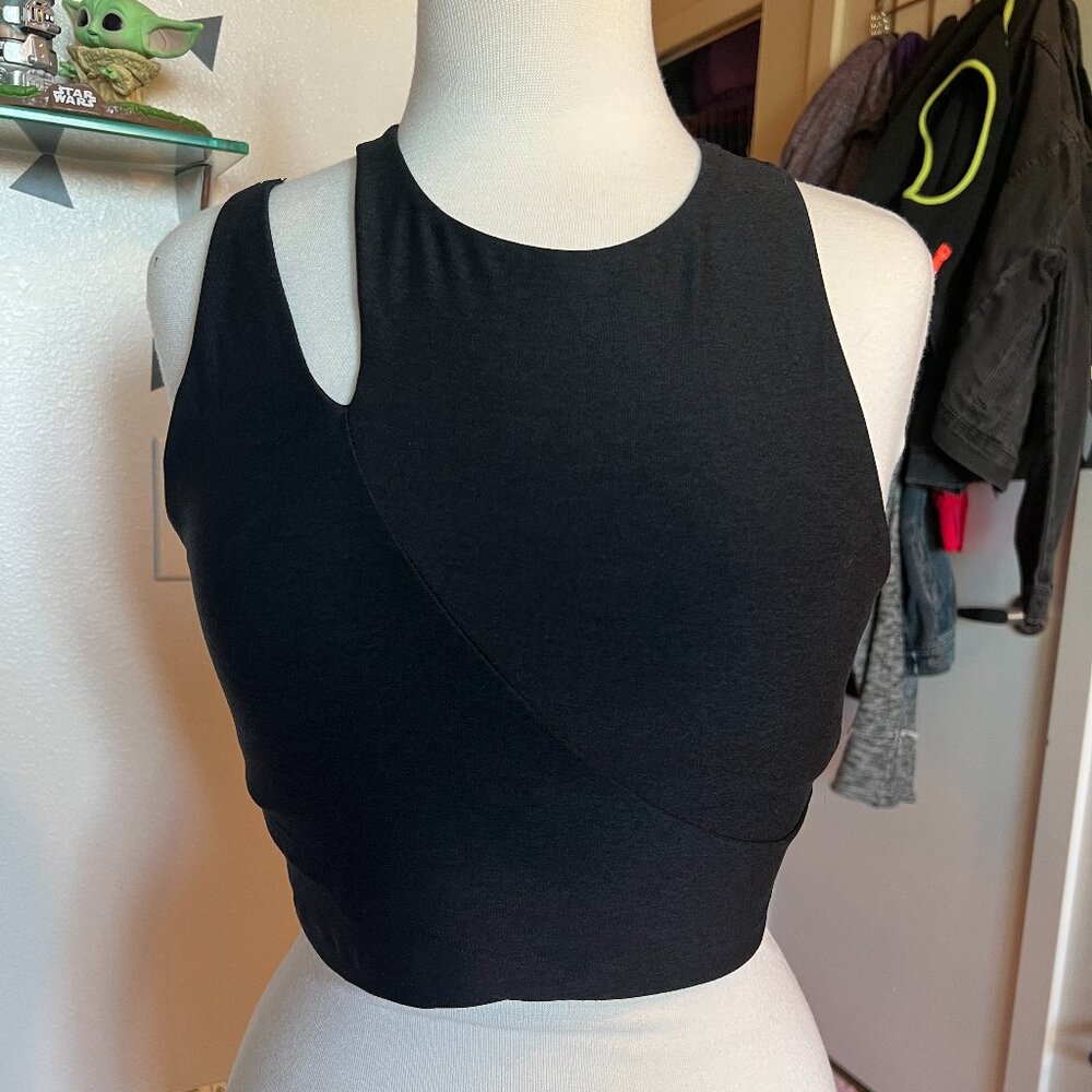 OldNavy Active asymmetric bra top tank M
